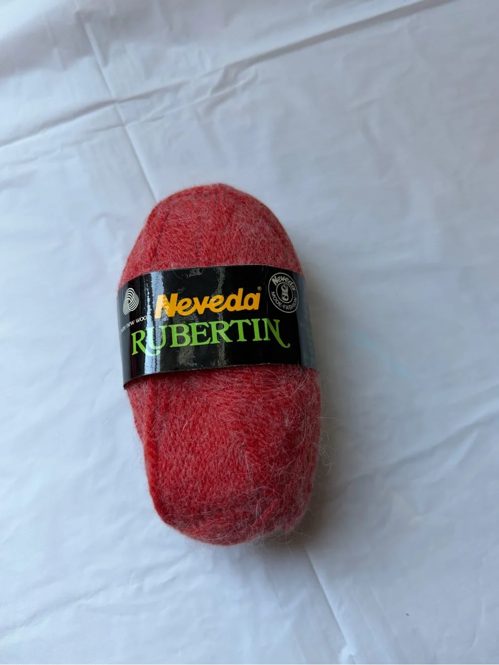 RARE DEADSTOCK VINTAGE 1970s YARN BUNDLE